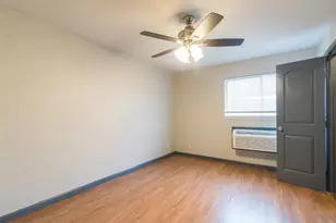 1505 W Lovers Ln, Arlington, TX 76013 - Photo 3