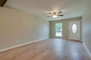 930 Briarwood Dr, Lewisville, TX 75067 - Photo 13