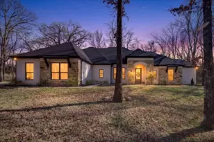 107 Oakbend Trl, Mabank, TX 75147 - Photo 3