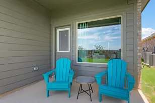 137 Trinity St, Grandview, TX 76050 - Photo 37