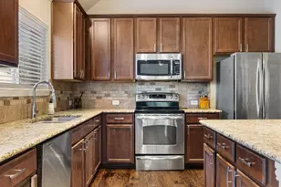 433 Castle St, DeSoto, TX 75115 - Photo 13