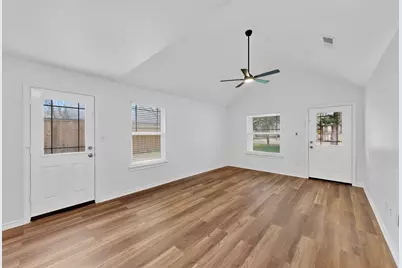 1306 Oak Street, McKinney, TX 75069 - Photo 3