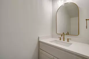 100 Cardinal Woods Ct, Granbury, TX 76049 - Photo 15