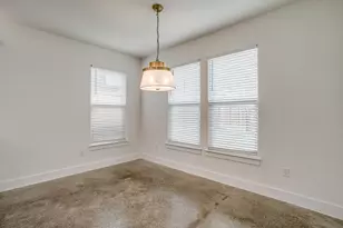 100 Cardinal Woods Ct, Granbury, TX 76049 - Photo 11