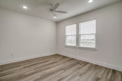 100 Cardinal Woods Court, Granbury, TX 76049 - Photo 27