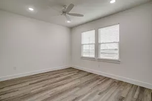 100 Cardinal Woods Ct, Granbury, TX 76049 - Photo 27