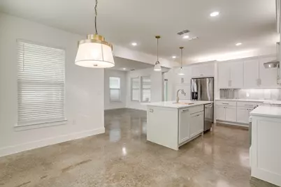 100 Cardinal Woods Court, Granbury, TX 76049 - Photo 13