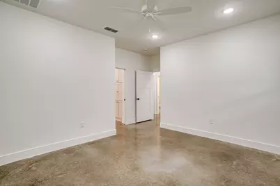 100 Cardinal Woods Court, Granbury, TX 76049 - Photo 17