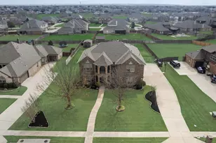 1533 Diamondback Ln, Fort Worth, TX 76052 - Photo 3