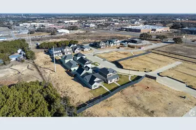 102 Cardinal Woods Court, Granbury, TX 76049 - Photo 9