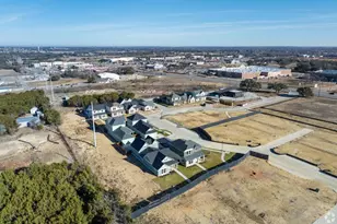 102 Cardinal Woods Ct, Granbury, TX 76049 - Photo 9