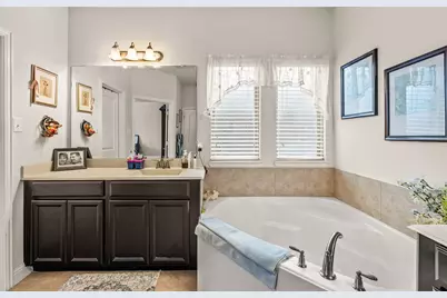 2409 Marshbrook Drive, McKinney, TX 75071 - Photo 15