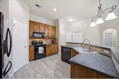 6306 Holly Crest Lane, Sachse, TX 75048 - Photo 7