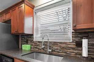 706 Krueger St, Clifton, TX 76634 - Photo 9