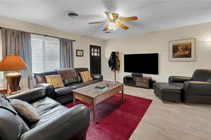 706 Krueger St, Clifton, TX 76634 - Photo 5