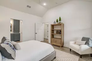 104 Cardinal Woods Ct, Granbury, TX 76049 - Photo 19