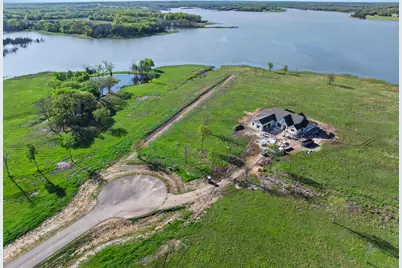 381 Lakewood Lane, Honey Grove, TX 75446 - Photo 7