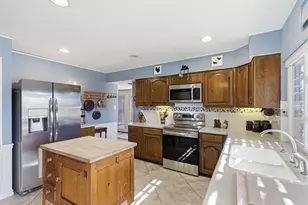 2204 Red Bluff Dr, Carrollton, TX 75007 - Photo 15