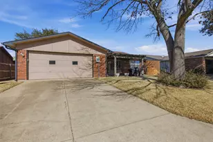 2204 Red Bluff Dr, Carrollton, TX 75007 - Photo 39