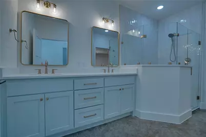 106 Cardinal Woods Court, Granbury, TX 76049 - Photo 5