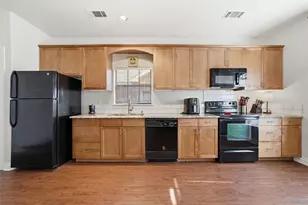 2410 S 2nd St, Waco, TX 76706 - Photo 3