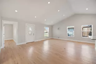 9966 Chireno St, Dallas, TX 75220 - Photo 7