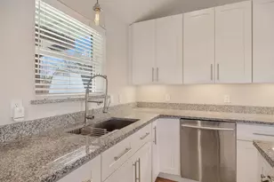 9966 Chireno St, Dallas, TX 75220 - Photo 13