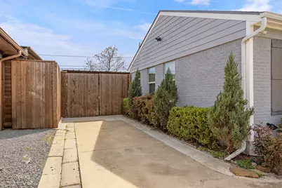 9966 Chireno Street, Dallas, TX 75220 - Photo 5