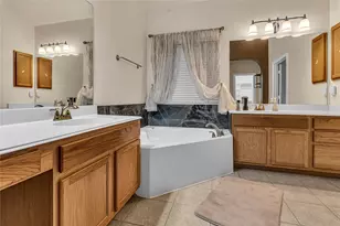 210 Rose Garden Way, Red Oak, TX 75154 - Photo 23