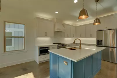 110 Cardinal Woods Court, Granbury, TX 76049 - Photo 5