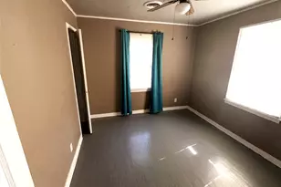 1211 W 12th St, Cisco, TX 76437 - Photo 21