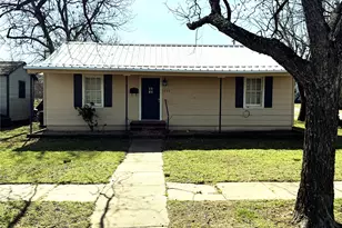 1211 W 12th St, Cisco, TX 76437 - Photo 3