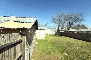 1211 W 12th St, Cisco, TX 76437 - Photo 7