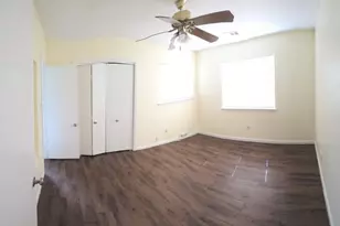 2502 Coulee St, Irving, TX 75062 - Photo 11