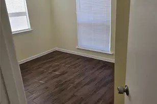 2502 Coulee St, Irving, TX 75062 - Photo 5