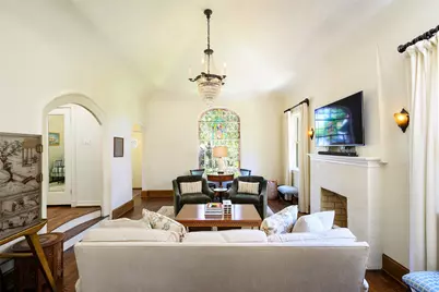 6934 Hammond Avenue, Dallas, TX 75223 - Photo 3