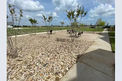 2721 Vista Park Lane, Lewisville, TX 75067 - Photo 3