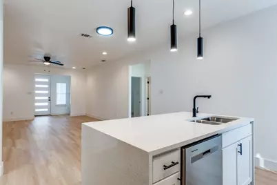 2844 Oakdale Street, Dallas, TX 75215 - Photo 13