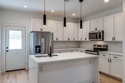 2844 Oakdale Street, Dallas, TX 75215 - Photo 9