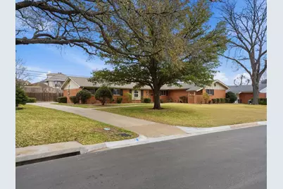 4101 Plantation Drive, Benbrook, TX 76116 - Photo 3