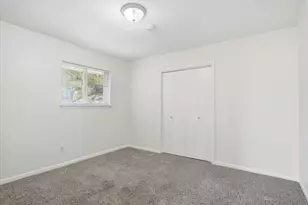 4101 Plantation Dr, Benbrook, TX 76116 - Photo 11