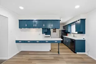 4101 Plantation Dr, Benbrook, TX 76116 - Photo 5