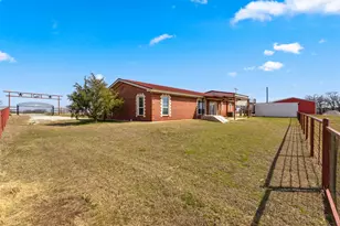1219 Co Rd 3550, Paradise, TX 76073 - Photo 23