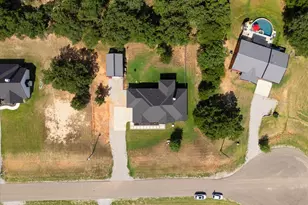 117 Coyote Cave Ln, Alvord, TX 76225 - Photo 3