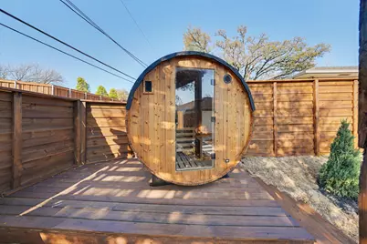 7115 Cosgrove Drive, Dallas, TX 75231 - Photo 31