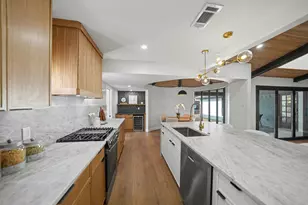 7115 Cosgrove Dr, Dallas, TX 75231 - Photo 13