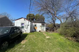 5933 Diaz Ave, Fort Worth, TX 76107 - Photo 3