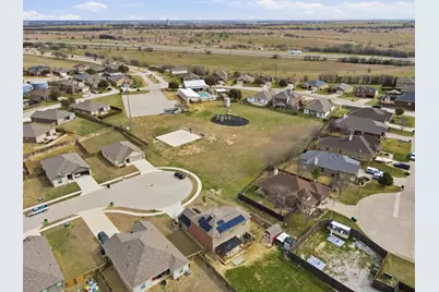112 Saloon Cove E, Newark, TX 76071 - Photo 35