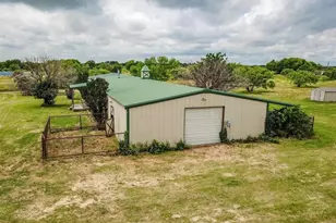 13630 N County Line Rd, Ponder, TX 76259 - Photo 17