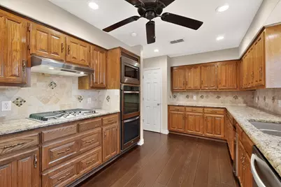 1424 Homestead Court, Irving, TX 75061 - Photo 7